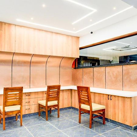 Townhouse Aarav Business Hotel Hajdarábád Exteriér fotografie