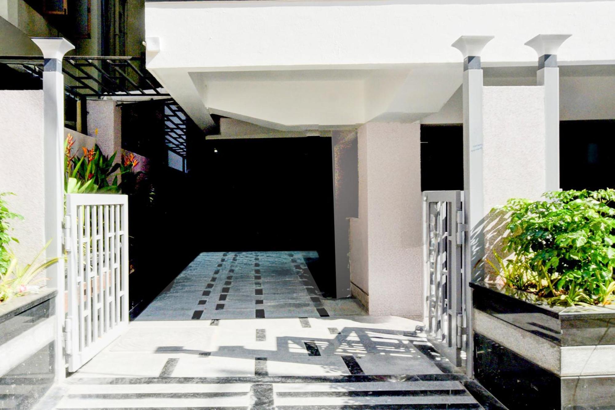 Townhouse Aarav Business Hotel Hajdarábád Exteriér fotografie