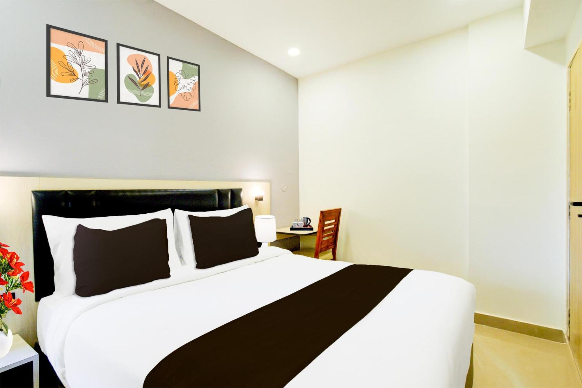 Townhouse Aarav Business Hotel Hajdarábád Exteriér fotografie