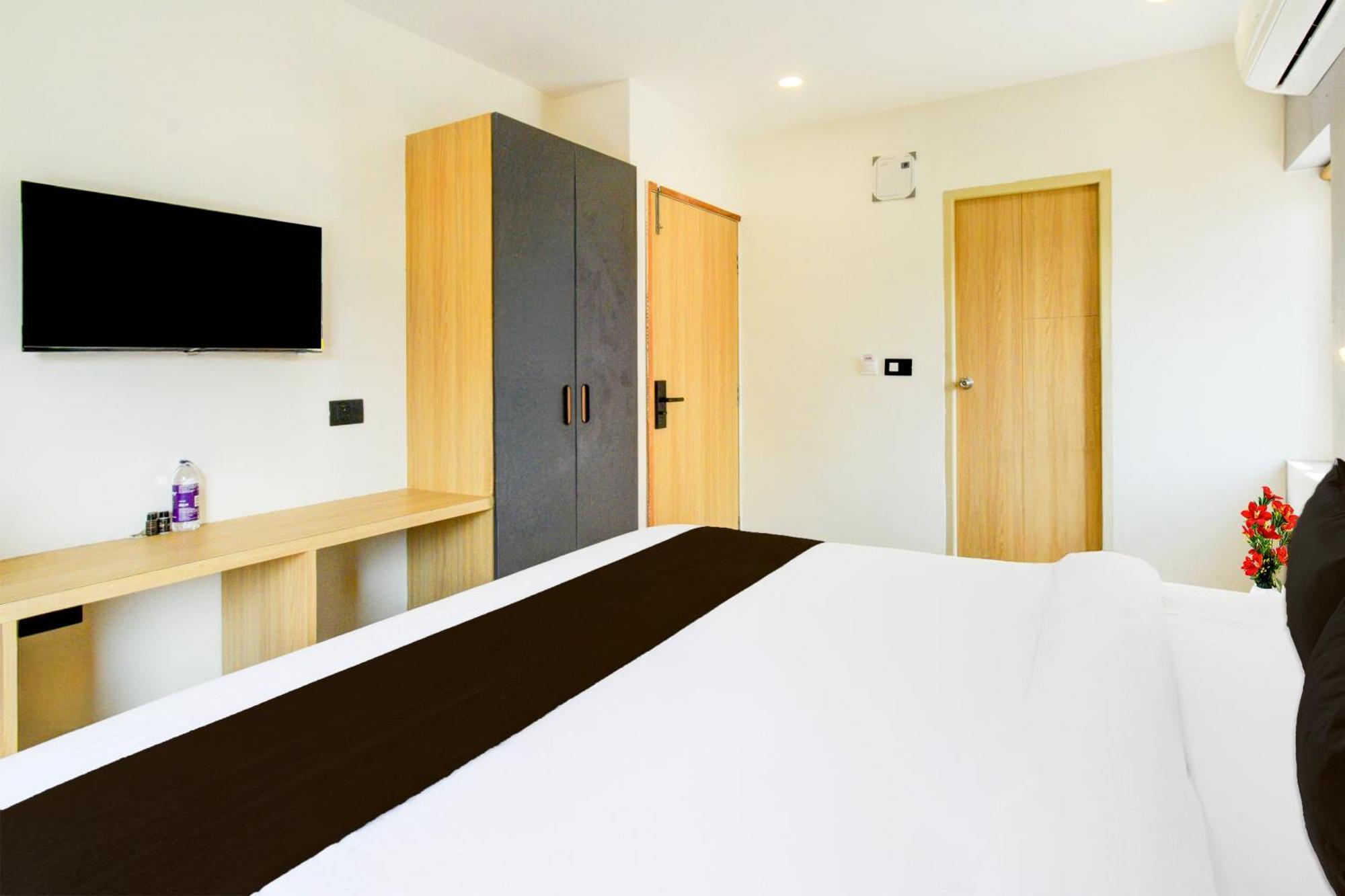 Townhouse Aarav Business Hotel Hajdarábád Exteriér fotografie